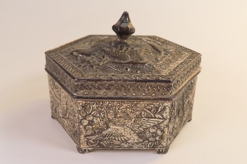 Vintage silver metal octagonal - silver,